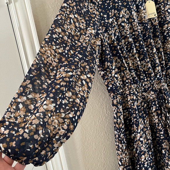 NWT Jodifl dress 2X plus size navy print lined long sheer sleeved elasti… - Picture 5 of 7